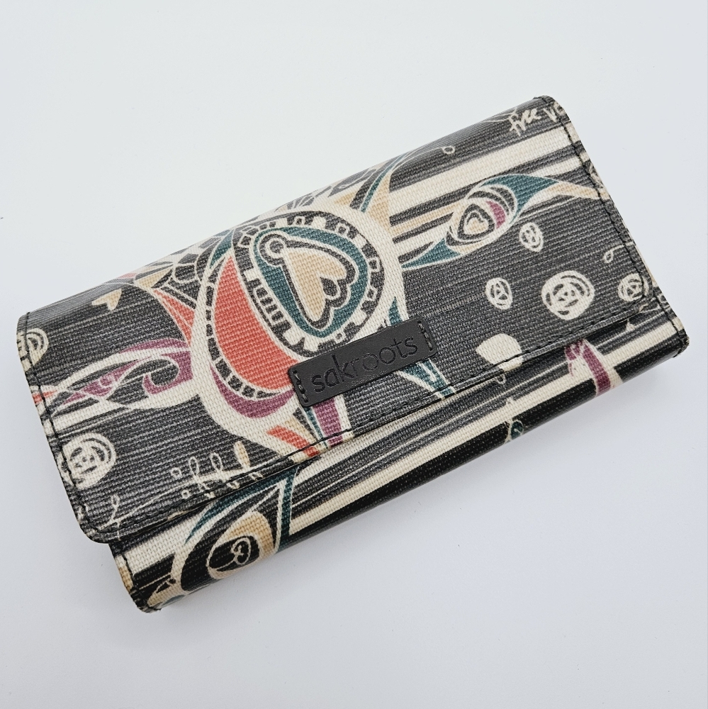 SAKROOTS | Megan snap trifold wallet